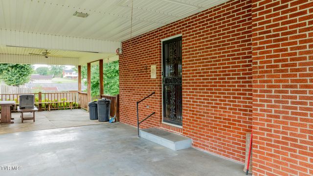 556 East Morgan Street, Church Hill, TN 37642