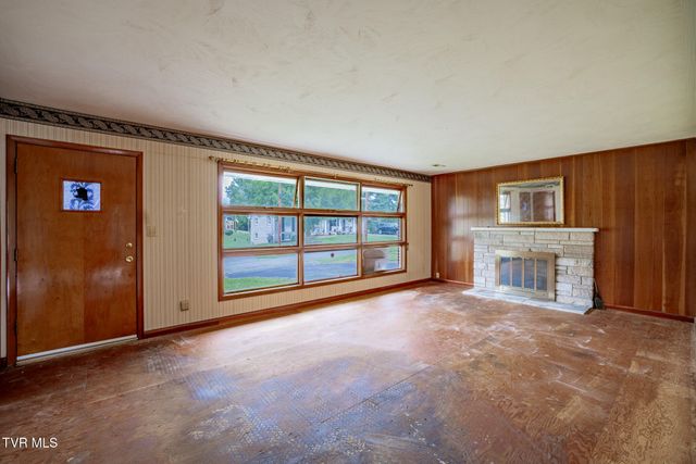 556 East Morgan Street, Church Hill, TN 37642
