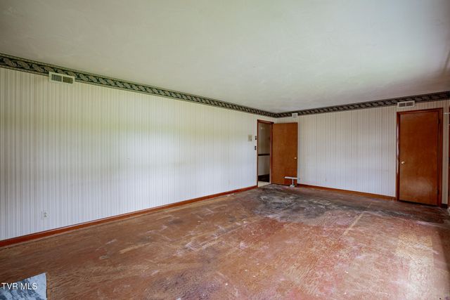 556 East Morgan Street, Church Hill, TN 37642
