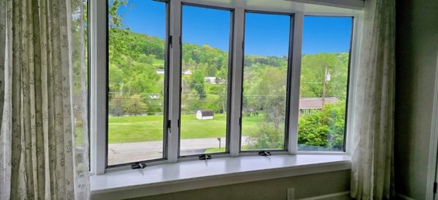 125 Wilma Dr, Washington Twp, PA 15613