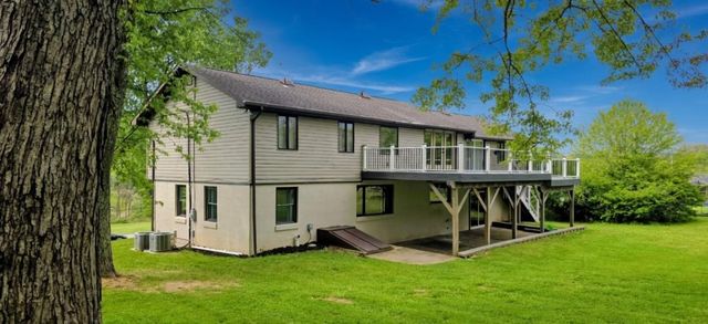 125 Wilma Dr, Washington Twp, PA 15613