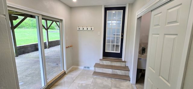 125 Wilma Dr, Washington Twp, PA 15613