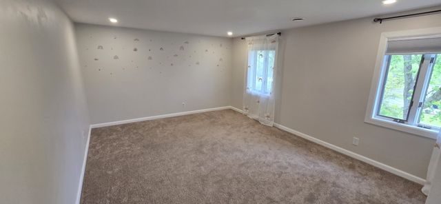 125 Wilma Dr, Washington Twp, PA 15613