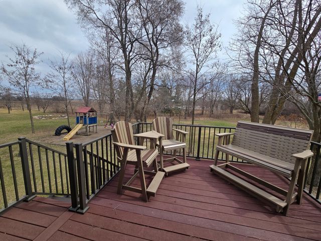 8066 Edmonson Avenue NE, Monticello, MN 55362