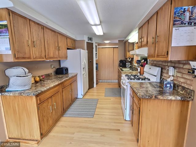 8066 Edmonson Avenue NE, Monticello, MN 55362