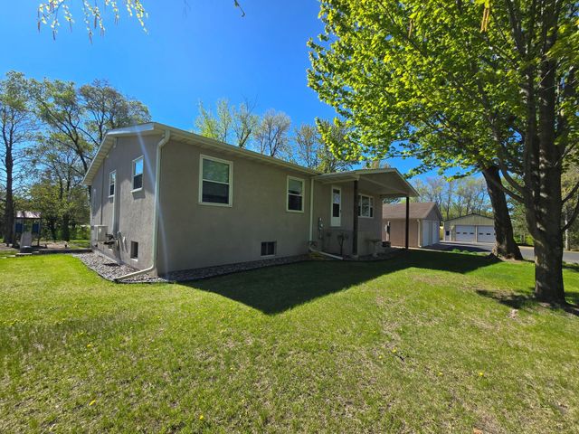 8066 Edmonson Avenue NE, Monticello, MN 55362