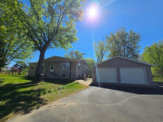 8066 Edmonson Avenue NE, Monticello, MN 55362