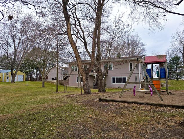 8066 Edmonson Avenue NE, Monticello, MN 55362