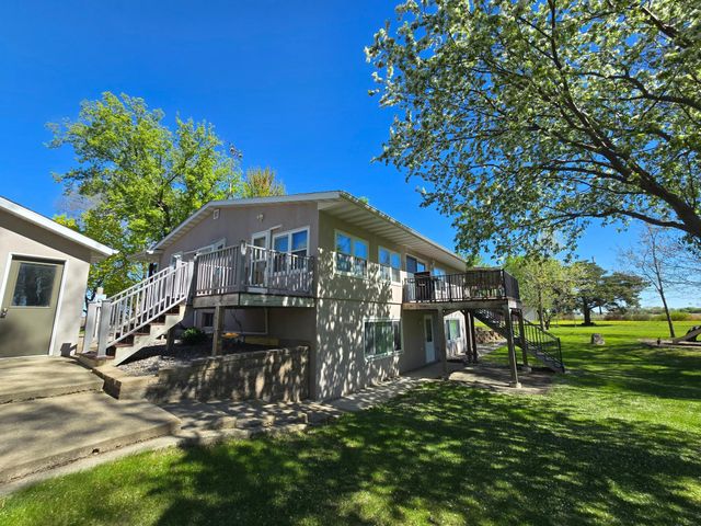8066 Edmonson Avenue NE, Monticello, MN 55362