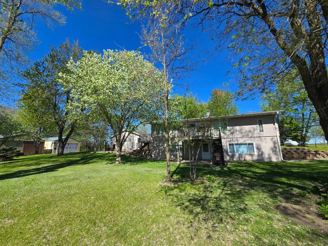 8066 Edmonson Avenue NE, Monticello, MN 55362