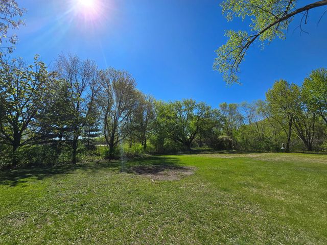 8066 Edmonson Avenue NE, Monticello, MN 55362