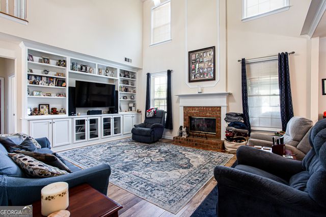 863 Van Briggle Path, Sugar Hill, GA 30518