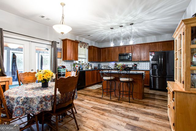 863 Van Briggle Path, Sugar Hill, GA 30518