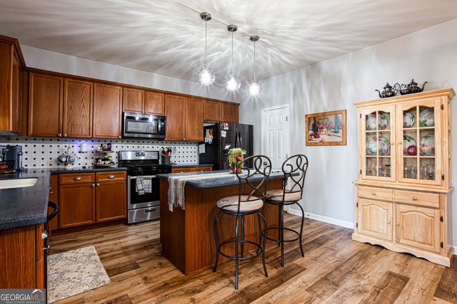 863 Van Briggle Path, Sugar Hill, GA 30518