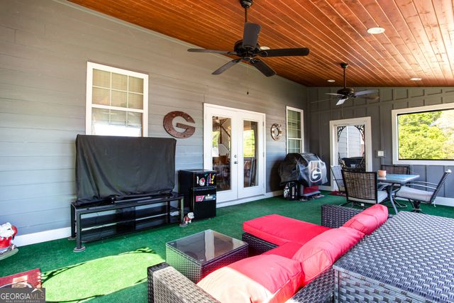 863 Van Briggle Path, Sugar Hill, GA 30518