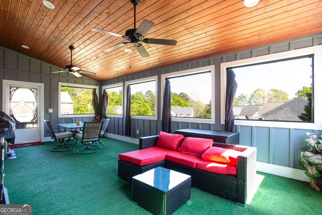 863 Van Briggle Path, Sugar Hill, GA 30518