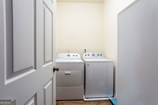 863 Van Briggle Path, Sugar Hill, GA 30518