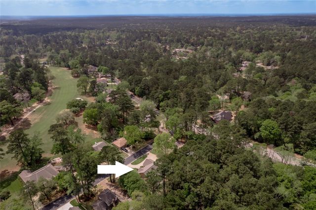 309 Broadmoor Drive, Huntsville, TX 77340