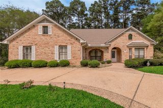 309 Broadmoor Drive, Huntsville, TX 77340