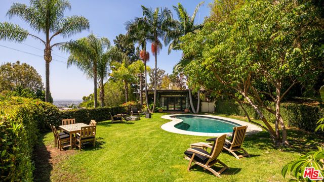 9101 St Ives Drive, Los Angeles, CA 90069