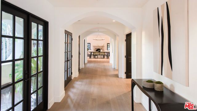 9101 St Ives Drive, Los Angeles, CA 90069