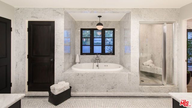 9101 St Ives Drive, Los Angeles, CA 90069
