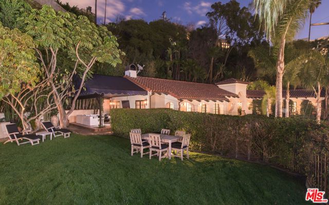 9101 St Ives Drive, Los Angeles, CA 90069