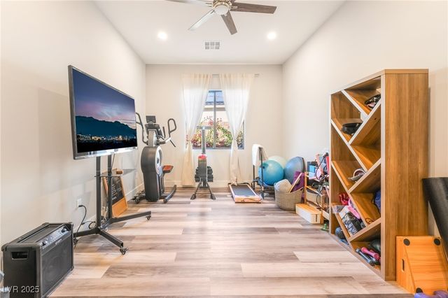 45 Garibaldi Way, Henderson, NV 89011