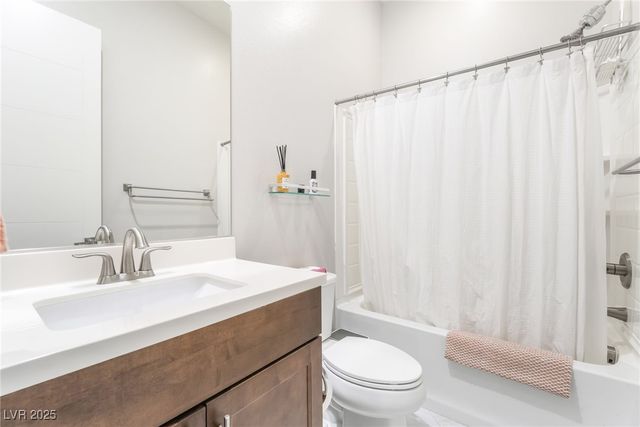 45 Garibaldi Way, Henderson, NV 89011