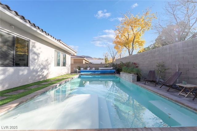 45 Garibaldi Way, Henderson, NV 89011