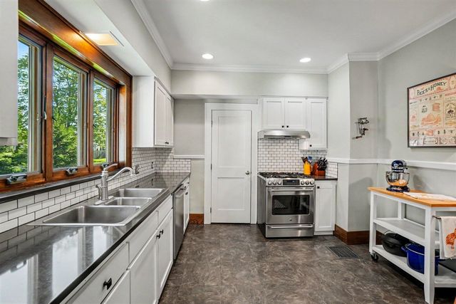 5577 Madison Avenue, Hudsonville, MI 49426