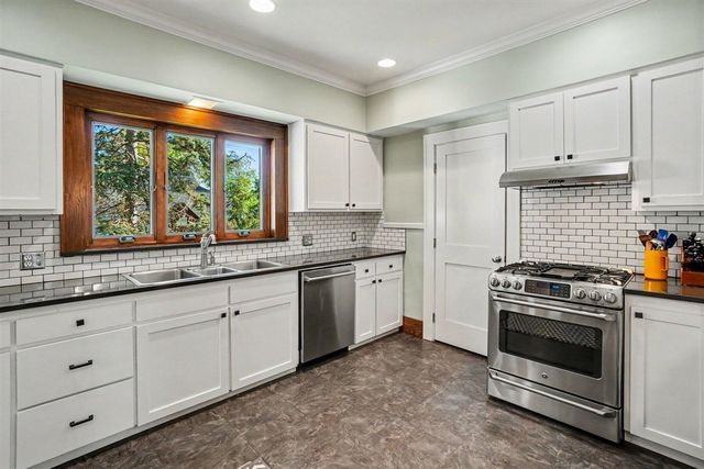 5577 Madison Avenue, Hudsonville, MI 49426