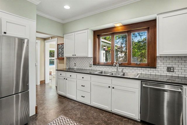 5577 Madison Avenue, Hudsonville, MI 49426