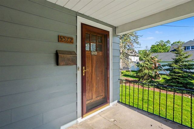 5577 Madison Avenue, Hudsonville, MI 49426