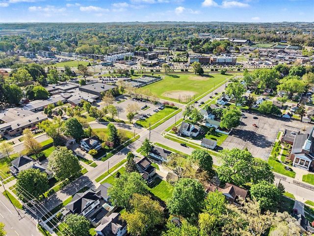 5577 Madison Avenue, Hudsonville, MI 49426