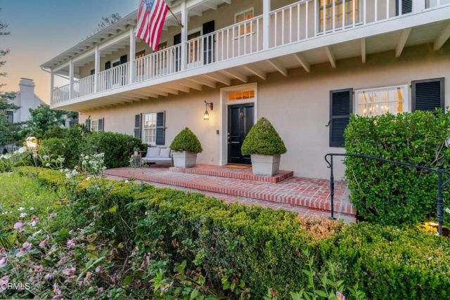 2051 Mendocino Lane, Altadena, CA 91001