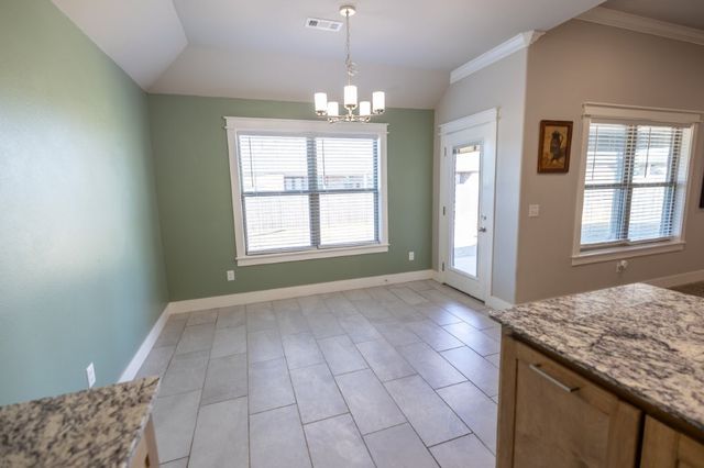 1011 Fair Oaks Street, Tontitown, AR 72762