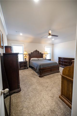 1011 Fair Oaks Street, Tontitown, AR 72762