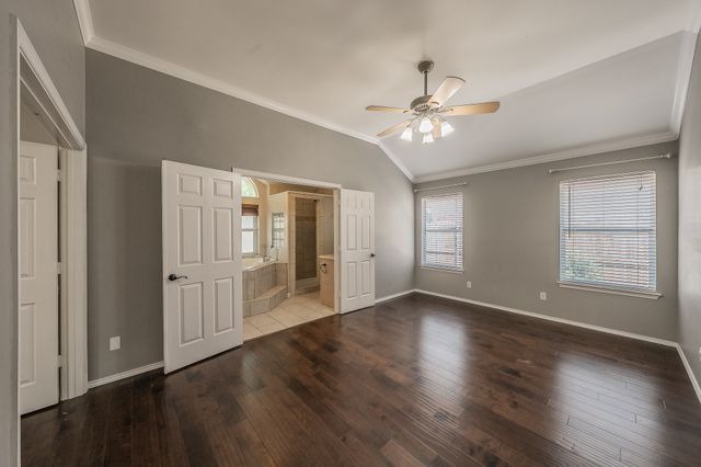 520 Kelley Court, Fort Worth, TX 76120