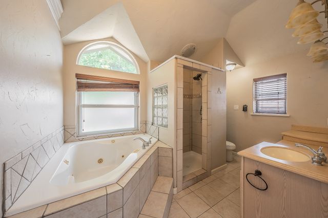 520 Kelley Court, Fort Worth, TX 76120