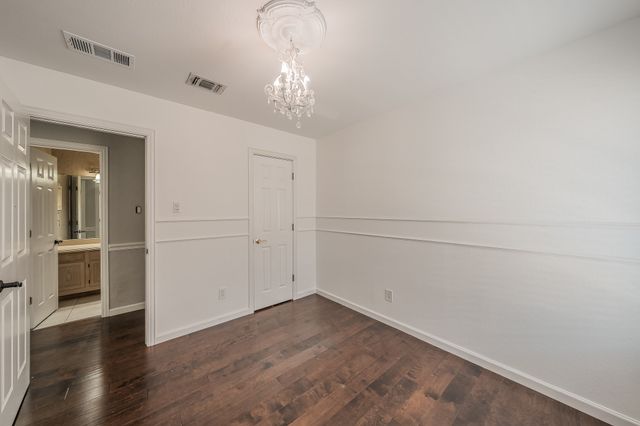 520 Kelley Court, Fort Worth, TX 76120