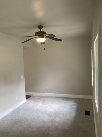 1402 Clarke St, Old Hickory, TN 37138