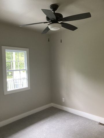 1402 Clarke St, Old Hickory, TN 37138