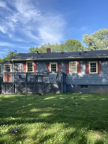 1402 Clarke St, Old Hickory, TN 37138