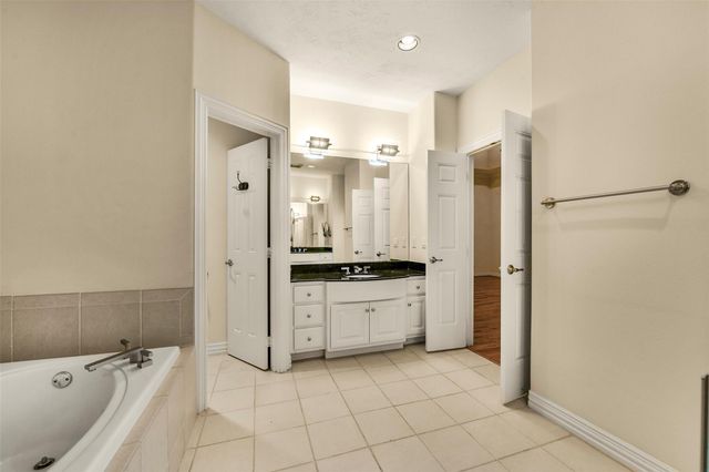 3030 Orchard Drive, Houston, TX 77054