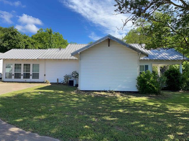 607 N Pearl St., Big Sandy, TX 75755