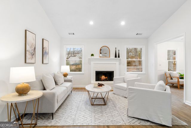 5680 Princeton Oaks Drive, Sugar Hill, GA 30518