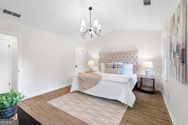 5680 Princeton Oaks Drive, Sugar Hill, GA 30518