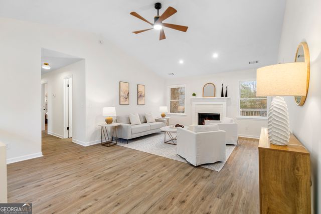 5680 Princeton Oaks Drive, Sugar Hill, GA 30518