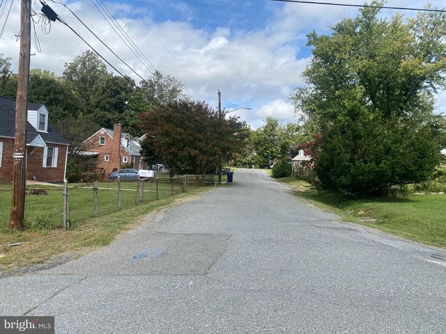 SPRINGWOOD DR, Temple Hills, MD 20748